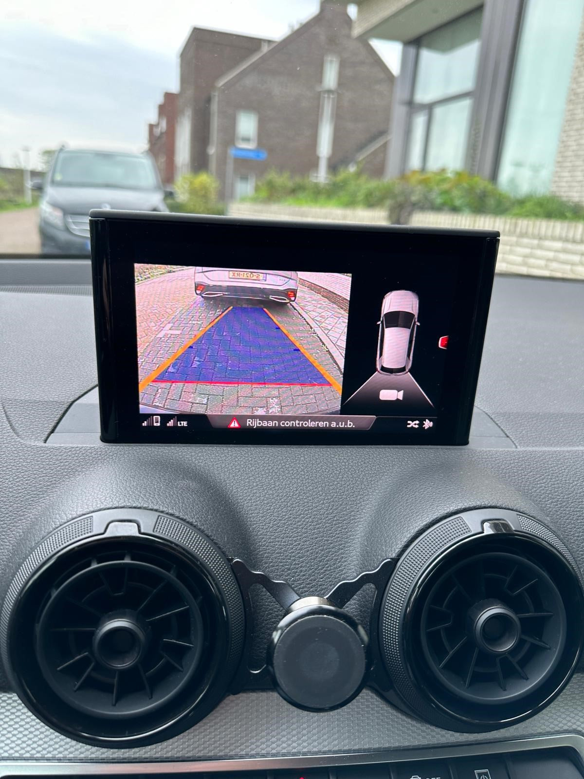 Achteruitrijcamera geschikt voor de Audi q2